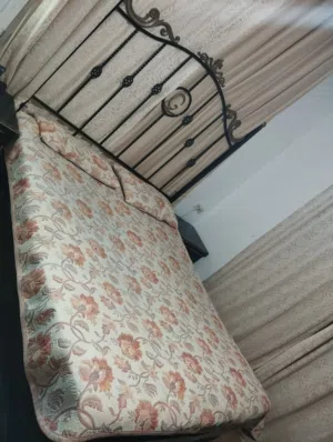 سرير حديد مزوج