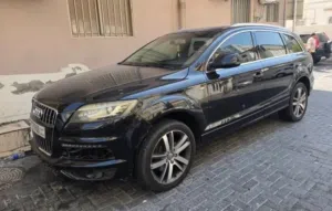 للبيع اودي Q7 2010  بسعر مغري جدا