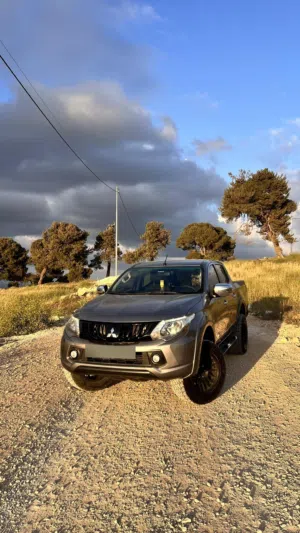 Used Mitsubishi L200 in Salt