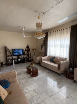 4 Bedrooms . 3 Bathrooms . 300 m22