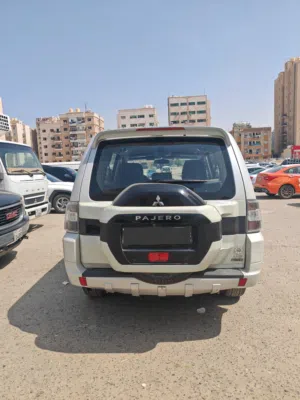 Mitsubishi pajero 3.5 (125000)