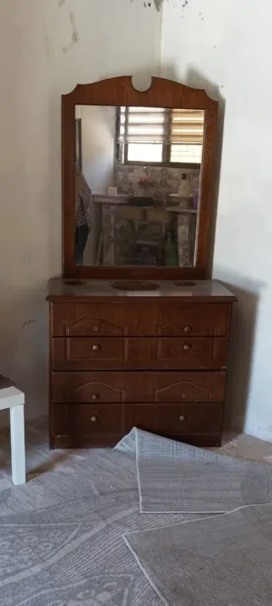 تسريحه من خشب لاتيه