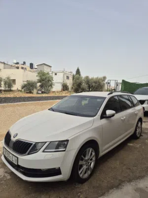 سكودا اوكتافيا 2020 عداد 120 الف كيلو  مطور 2000 ديزل تماتك دهان شركه