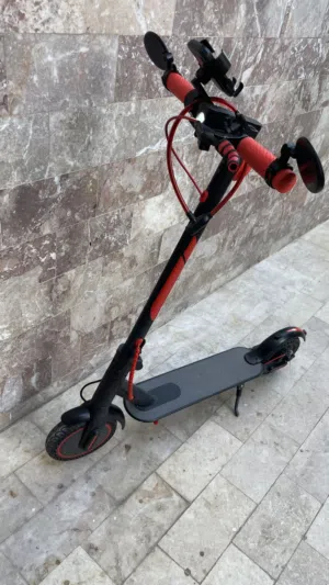 للبيع سكوتر كهربائي