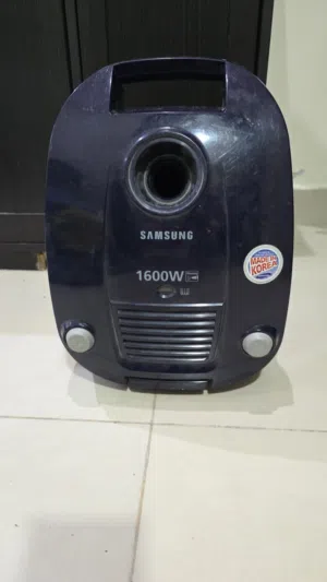 Samsung 1600W Vacuum cleaner for sell @ 15BD