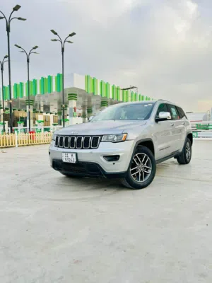 Used Jeep Grand Cherokee in Baghdad