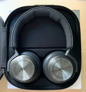 Bang&Olufsen Beoplay HX headphones