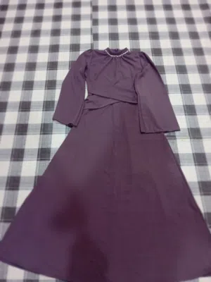 فستان نسائي بنفسجي