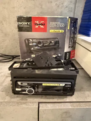 Sony Xplod DSX-S100 Car Stereo – Original Box