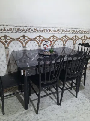 ميز طعام مع 6 كراسي نضيف زلغ ما بي سعرا 150