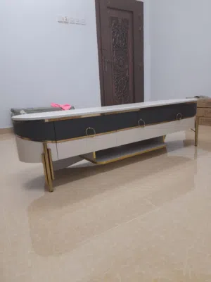 طاولات تلفاز فخمة