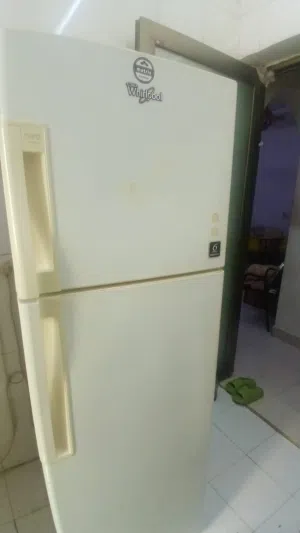 ثلاجة وغسالة للبيع