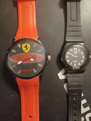 عدد 2 ساعه اولاد بحاله جيده