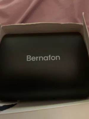 سماعة من شركة Bernafon