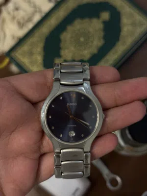 ساعة Rado أصلية فنتج للبيع بحالة شبه جديدة