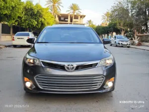 تويوتا أفالون 2014