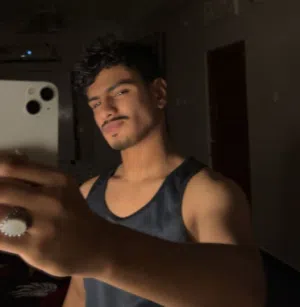 علي 