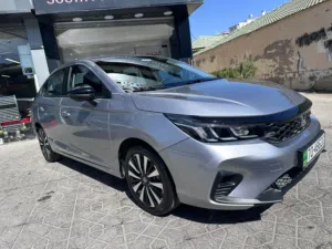 Sedan Honda in Amman