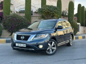 نيسان باثفايندر 2015 SV هايبرد، مميزة للبيع