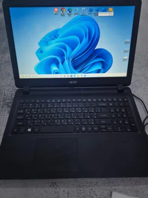 لاب توب من ايسر