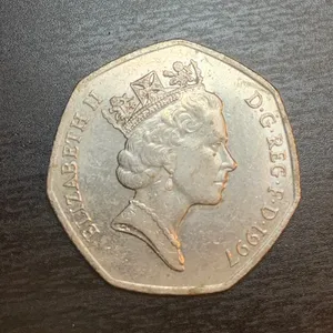 50 بنس للملكه اليزابيث ll  1997