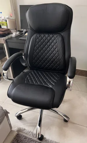 Executive office chair- excellent condition