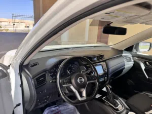 Used Nissan Rogue in Al Batinah