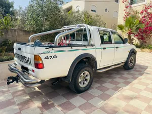 used-mitsubishi-l200-in-hebron