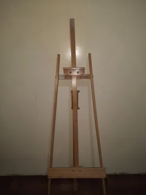 حامل لوحات رسم خشبي كبير
