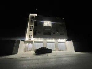 محلات للايجار في متلت القومات بالقرب من مشروع الموز والمشتل