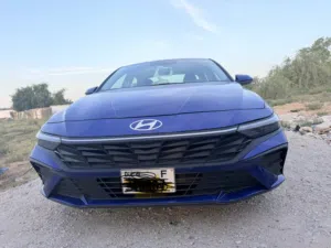 Hyundai Elantra model 2024