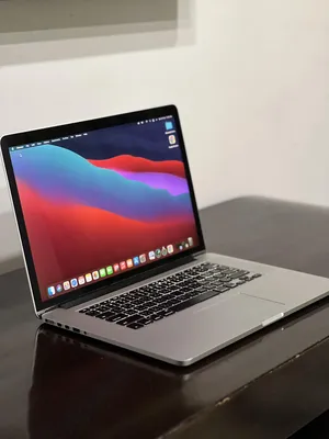 ( MacBook pro ( Middle 2014  ماك بوك برو