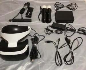 جميع اغراض VR1 و نظيف جدا مع وصله تشغيل على      All VR1 item in very clean with cable PS5