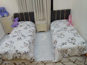 غرفة نوم شبابية أو اطفال للبيع