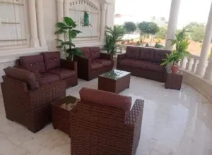 اختيارك الصح  طقم راتان 5 مقاعد 125د + طاولة وسط .. شامل التوصيل داخل عمان  يتوفر اطقم راتان سباعي