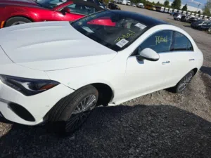Mercedes Benz Cla250