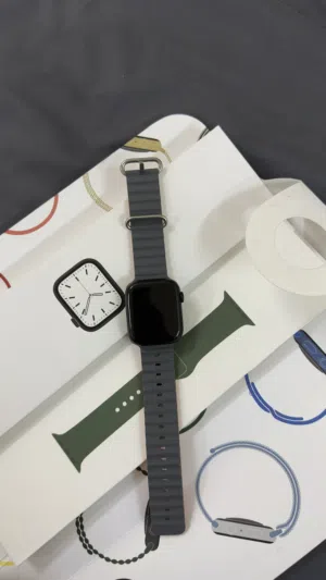 Apple smart watches for Sale in Al Dakhiliya
