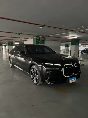 Bmw 7 series 2025 للايجار