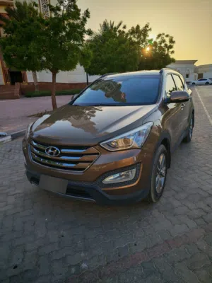 Used Hyundai Santa Fe in Sharjah