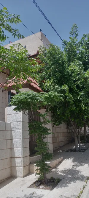 150 m2 4 Bedrooms Townhouse for Sale in Irbid Bait Ras