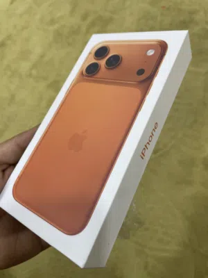 ايفون 17 كوبي