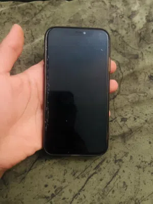 ايفون 11 يبي خدمه ذاكره او تبي اديرا قطع غياره عادي لوحه حاله ممتازه اصليه