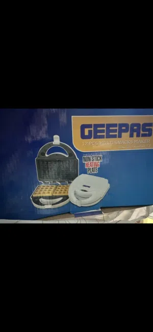 Waffle maker new صانعة وافل جدبدة بالكرتون سعر الشراء 20 سعر البيع 15 نهائي الاتصال للجادين فقط