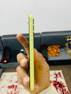 هاتف اي15  128رام6 هاتف ربي يبارك حاله ممتاز عيوبه كسره خفيف متبانش سعر 650