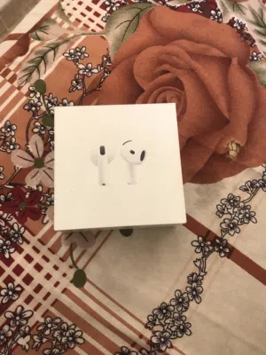 ايربود 4 جديده بل كرتونه للبيع