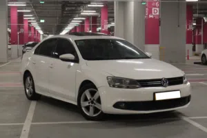 Volkswagen jetta 2012 full option