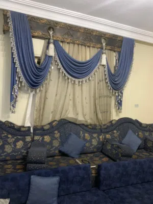 طقم كنب كورنر مستعمل للبيع بحالة ممتازة