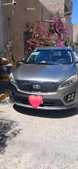 Used Kia Sorento in Basra