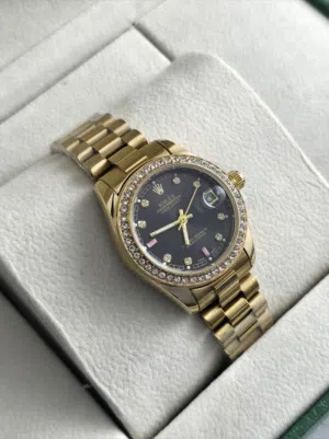 رولكس نسائي – أناقة لا تخاف الزمن