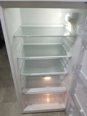ثلاجة مستعمل حيل نضيف جداً